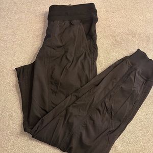 Lululemon size 6 dance studio jogger